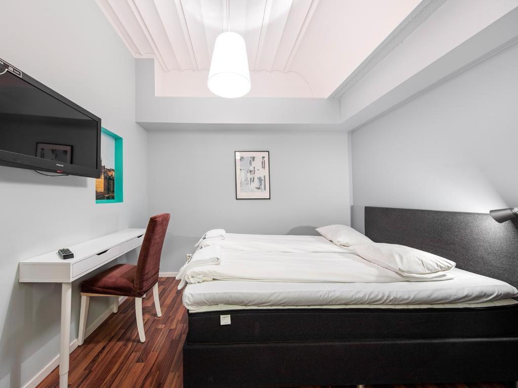 Double or Twin Room Shower No window